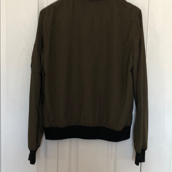 Zara nylon jacket olive green and gold zippers - Picture 4 of 5